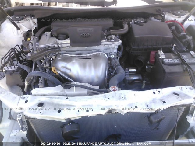 4T1BF1FK2HU410367 - 2017 TOYOTA CAMRY LE/XLE/SE/XSE თეთრი ფოტო 10