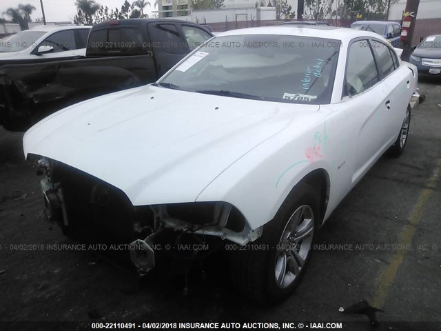2C3CDXCT3DH550721 - 2013 DODGE CHARGER R/T WHITE photo 2