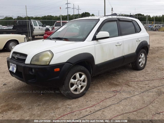 KM8JN12D85U050958 - 2005 HYUNDAI TUCSON GLS/LX WHITE photo 2