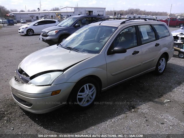 1FAFP36P0YW125686 - 2000 FORD FOCUS SE/SE COMFORT GOLD photo 2