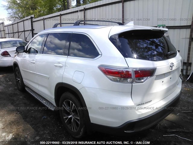 5TDKKRFH8GS150661 - 2016 TOYOTA HIGHLANDER XLE თეთრი ფოტო 3