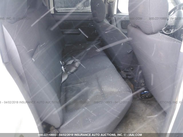 1N6ED27Y14C426119 - 2004 NISSAN FRONTIER CREW CAB XE V6 WHITE photo 8