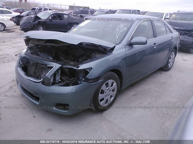 4T4BF3EK0BR112734 - 2011 TOYOTA CAMRY SE/LE/XLE TEAL photo 2