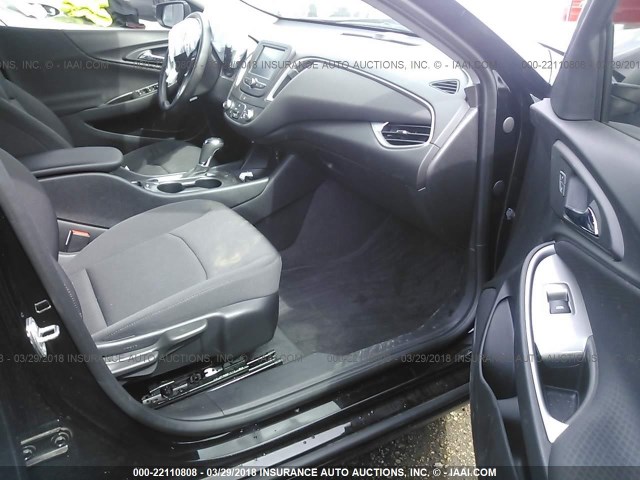 1G1ZB5ST2HF269477 - 2017 CHEVROLET MALIBU LS 黑色 照片 5