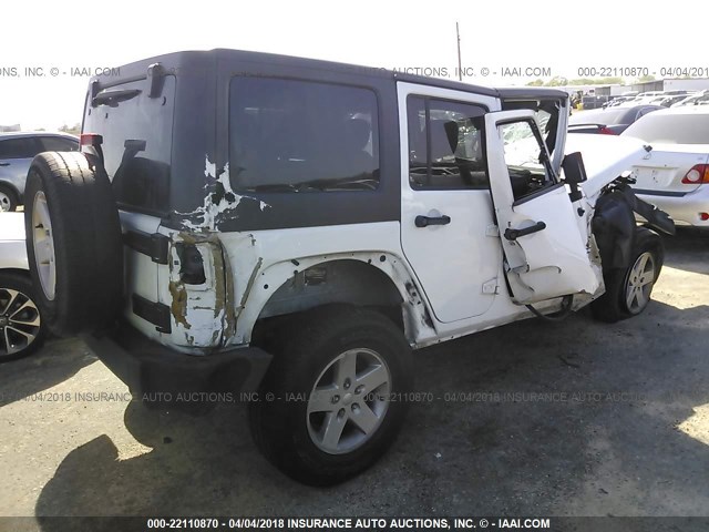 1C4BJWDG6FL702668 - 2015 JEEP WRANGLER UNLIMITE SPORT WHITE photo 4