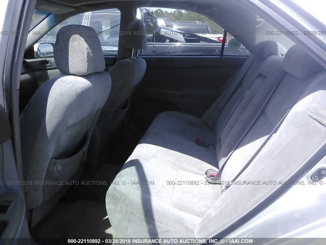 4T1BF30K44U065826 - 2004 TOYOTA CAMRY LE/XLE/SE 银色 照片 8