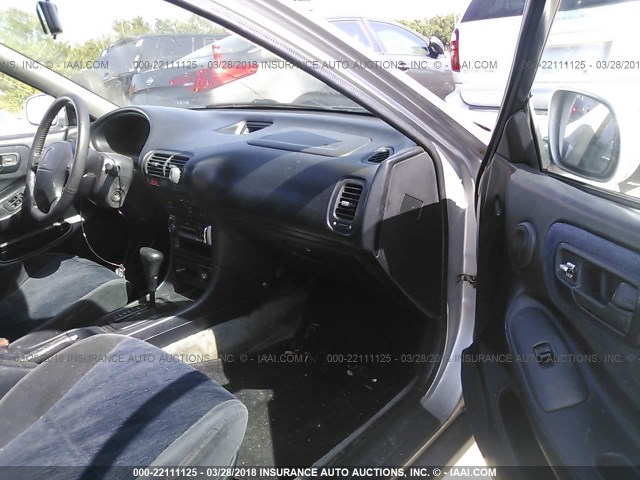 JH4DC44541S006894 - 2001 ACURA INTEGRA LS SILVER photo 5