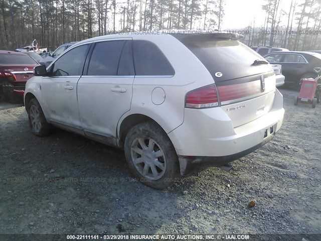 2LMDU68C68BJ22170 - 2008 LINCOLN MKX WHITE photo 3