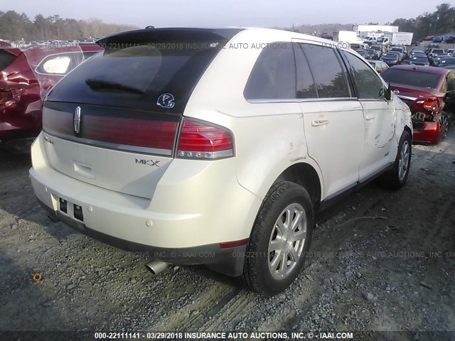 2LMDU68C68BJ22170 - 2008 LINCOLN MKX WHITE photo 4