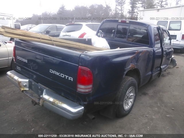 1B7GL22X4YS790138 - 2000 DODGE DAKOTA BLUE photo 4