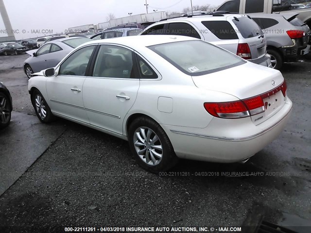 KMHFC46F17A237777 - 2007 HYUNDAI AZERA SE/LIMITED WHITE photo 3