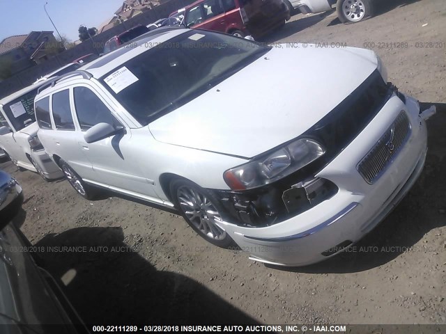 YV1SW592X62579255 - 2006 VOLVO V70 2.5T WHITE photo 1