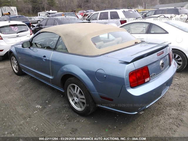 1ZVFT85HX55212538 - 2005 FORD MUSTANG GT BLUE photo 3