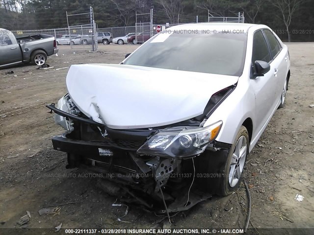 4T1BF1FK9CU177225 - 2012 TOYOTA CAMRY SE/LE/XLE Күміс фото 6