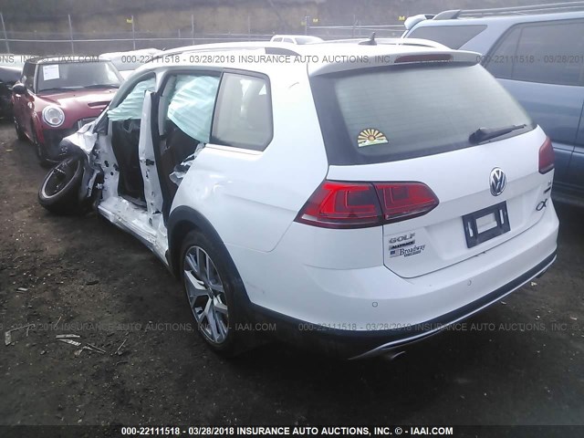 3VWH17AU9HM530449 - 2017 VOLKSWAGEN Golf Alltrack S/SE/SEL 白色 照片 3