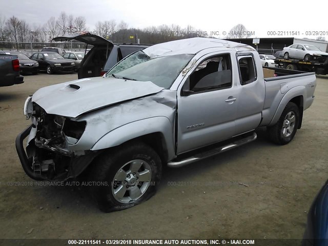 5TETU4GN1AZ698453 - 2010 TOYOTA TACOMA PRERUNNER ACCESS CAB SILVER photo 2