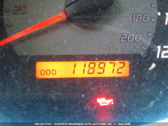 5TETU4GN1AZ698453 - 2010 TOYOTA TACOMA PRERUNNER ACCESS CAB SILVER photo 7