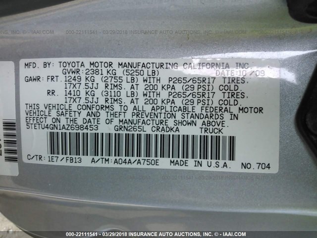 5TETU4GN1AZ698453 - 2010 TOYOTA TACOMA PRERUNNER ACCESS CAB SILVER photo 9