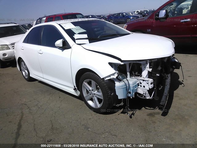 4T1BF1FK3CU178998 - 2012 TOYOTA CAMRY SE/LE/XLE WHITE photo 1