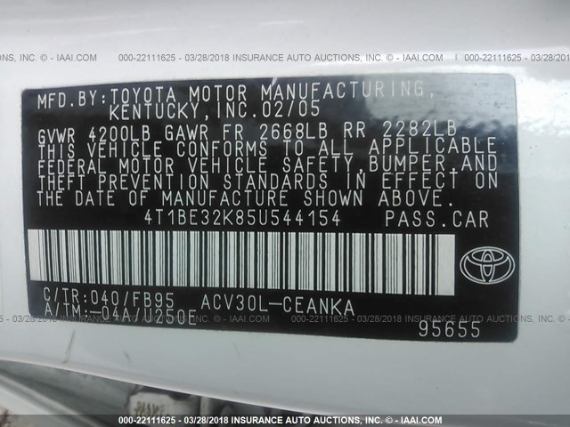 4T1BE32K85U544154 - 2005 TOYOTA CAMRY LE/XLE/SE WHITE photo 9