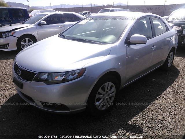 KNAFT4A22D5724321 - 2013 KIA FORTE LX SILVER photo 2