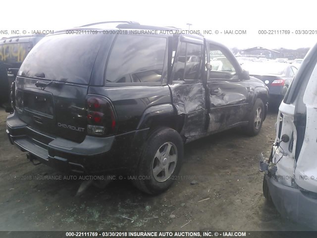 1GNDT13S862178643 - 2006 CHEVROLET TRAILBLAZER LS/LT BLACK photo 4