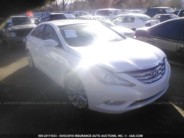 5NPEC4AB4CH332972 - 2012 HYUNDAI SONATA SE/LIMITED WHITE photo 1