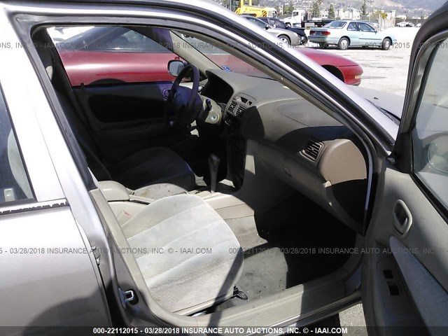 1NXBR12E9YZ337358 - 2000 TOYOTA COROLLA VE/CE/LE 棕色 照片 5