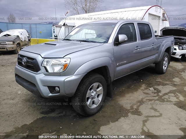 3TMMU4FN8EM062833 - 2014 TOYOTA TACOMA DOUBLE CAB LONG BED SILVER photo 2