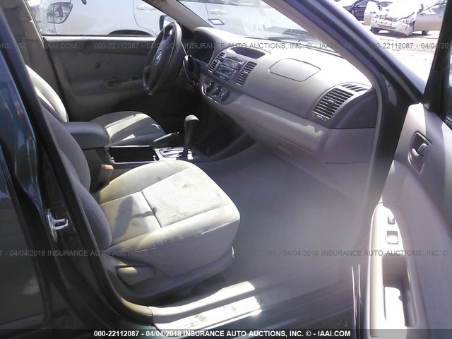 4T1BE32K93U716169 - 2003 TOYOTA CAMRY LE/XLE/SE მწვანე ფოტო 5