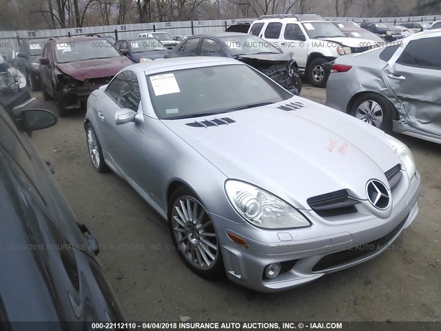 WDBWK73F65F034038 - 2005 MERCEDES-BENZ SLK 55 AMG SILVER photo 1