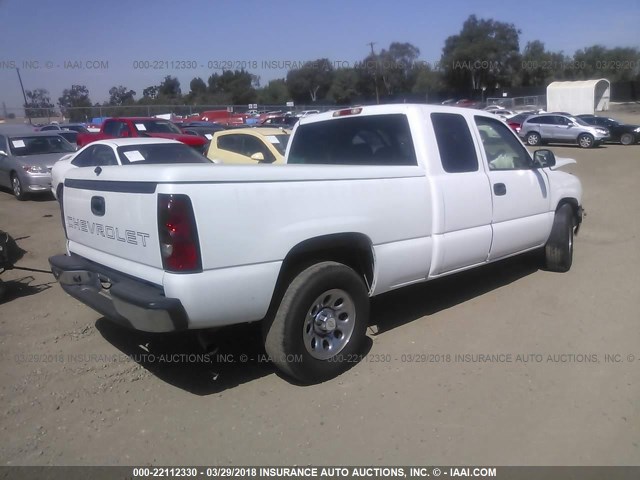 2GCEC19V461115392 - 2006 CHEVROLET SILVERADO C1500 WHITE photo 4