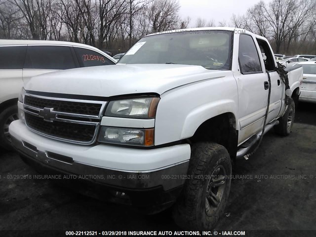 2GCEK13Z961291496 - 2006 CHEVROLET SILVERADO K1500 WHITE photo 2