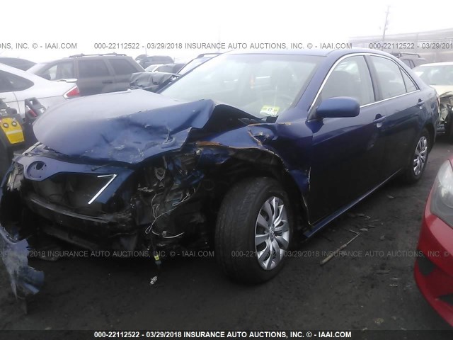 4T1BF3EK2BU734262 - 2011 TOYOTA CAMRY SE/LE/XLE BLUE photo 2