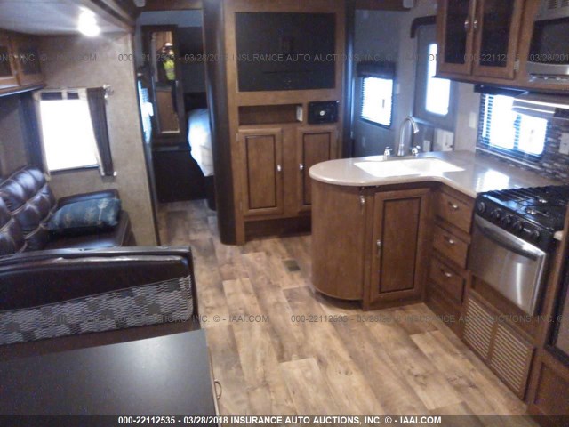 4X4TWDG23H8801684 - 2017 FOREST RIVER WILDWOOD  白色 照片 5