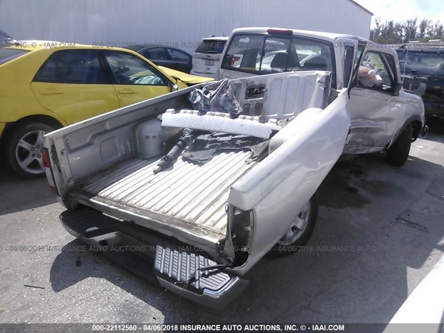 1N6DD26S0WC362523 - 1998 NISSAN FRONTIER KING CAB XE/KING CAB SE SILVER photo 4