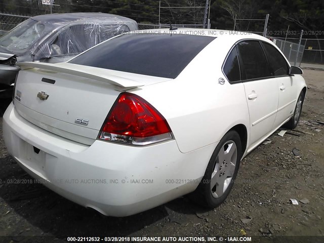 2G1WD58C669209275 - 2006 CHEVROLET IMPALA SUPER SPORT WHITE photo 4