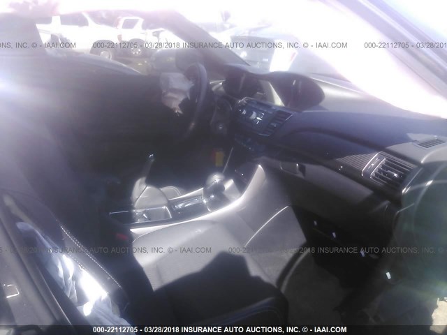 1HGCR2F52HA122657 - 2017 HONDA ACCORD SPORT ნაცრისფერი ფოტო 5