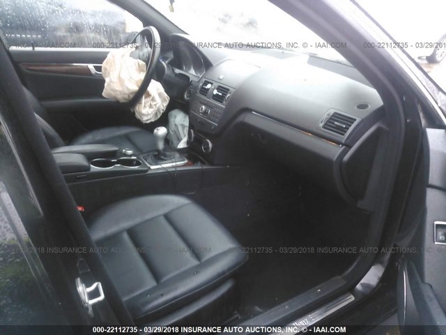 WDDGF8BB1BR134689 - 2011 MERCEDES-BENZ C 300 4MATIC BLACK photo 5