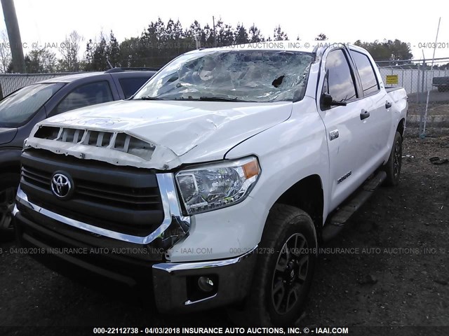 5TFDW5F18EX347605 - 2014 TOYOTA TUNDRA CREWMAX SR5 WHITE photo 6