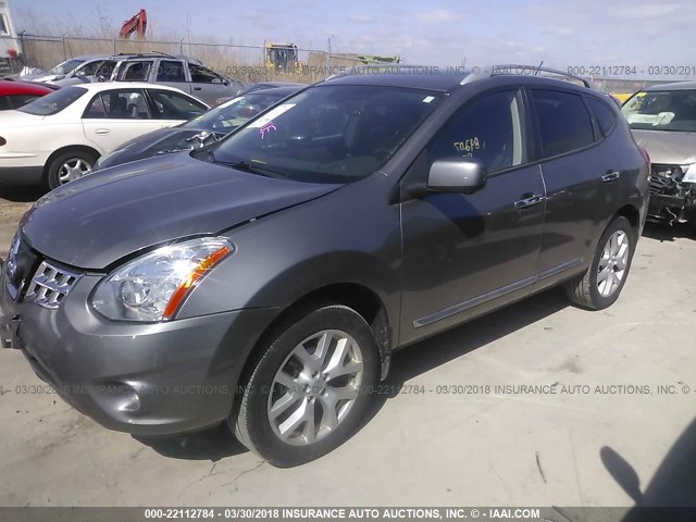 JN8AS5MV3DW630913 - 2013 NISSAN ROGUE S/SV GRAY photo 2