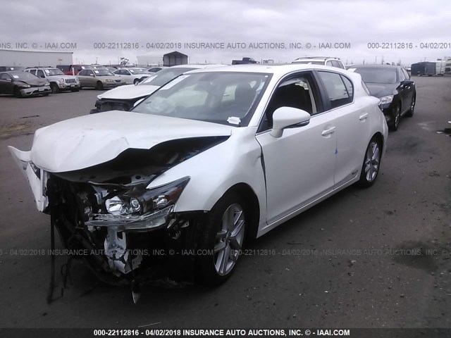 JTHKD5BH0H2289277 - 2017 LEXUS CT 200 WHITE photo 2