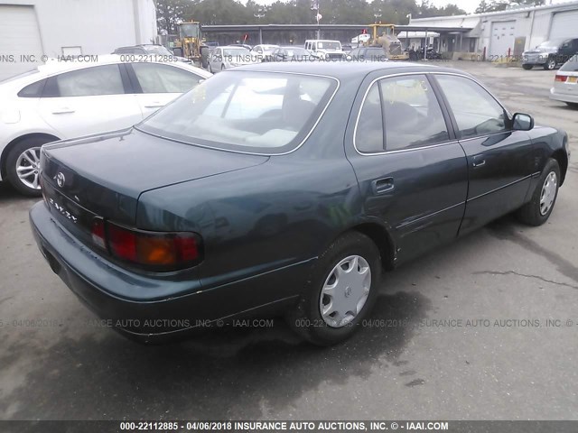 4T1BG12K0TU725356 - 1996 TOYOTA CAMRY DX/LE/XLE GREEN photo 4