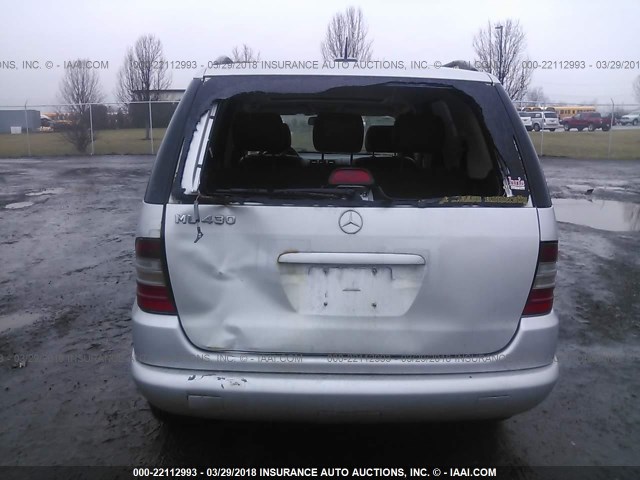 4JGAB72E5YA145617 - 2000 MERCEDES-BENZ ML 430 GRAY photo 6