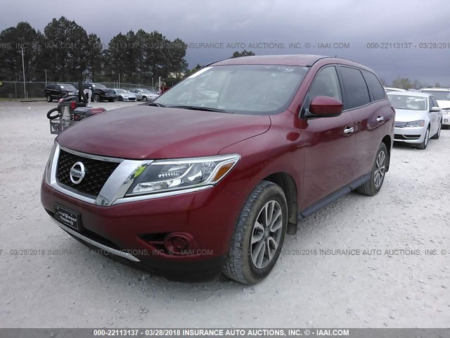 5N1AR2MN0FC643172 - 2015 NISSAN PATHFINDER S/SV/SL/PLATINUM RED photo 2