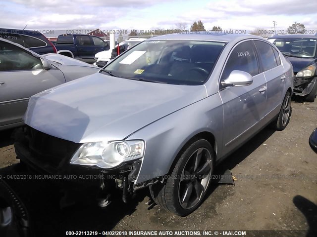 WVWJM7AN2AP051231 - 2010 VOLKSWAGEN PASSAT KOMFORT SILVER photo 2