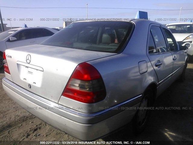 WDBHA22E8RF050867 - 1994 MERCEDES-BENZ C 220 SILVER photo 4