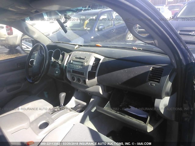 3TMLU42N98M017065 - 2008 TOYOTA TACOMA DOUBLE CAB ლურჯი ფოტო 5