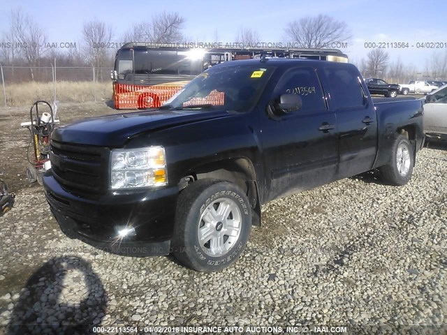 1GCPKSE77CF211174 - 2012 CHEVROLET SILVERADO K1500 LT BLACK photo 2