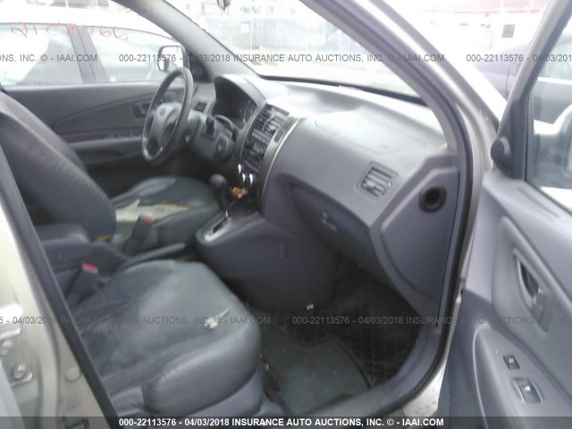 KM8JN12D55U150337 - 2005 HYUNDAI TUCSON GLS/LX SILVER photo 5